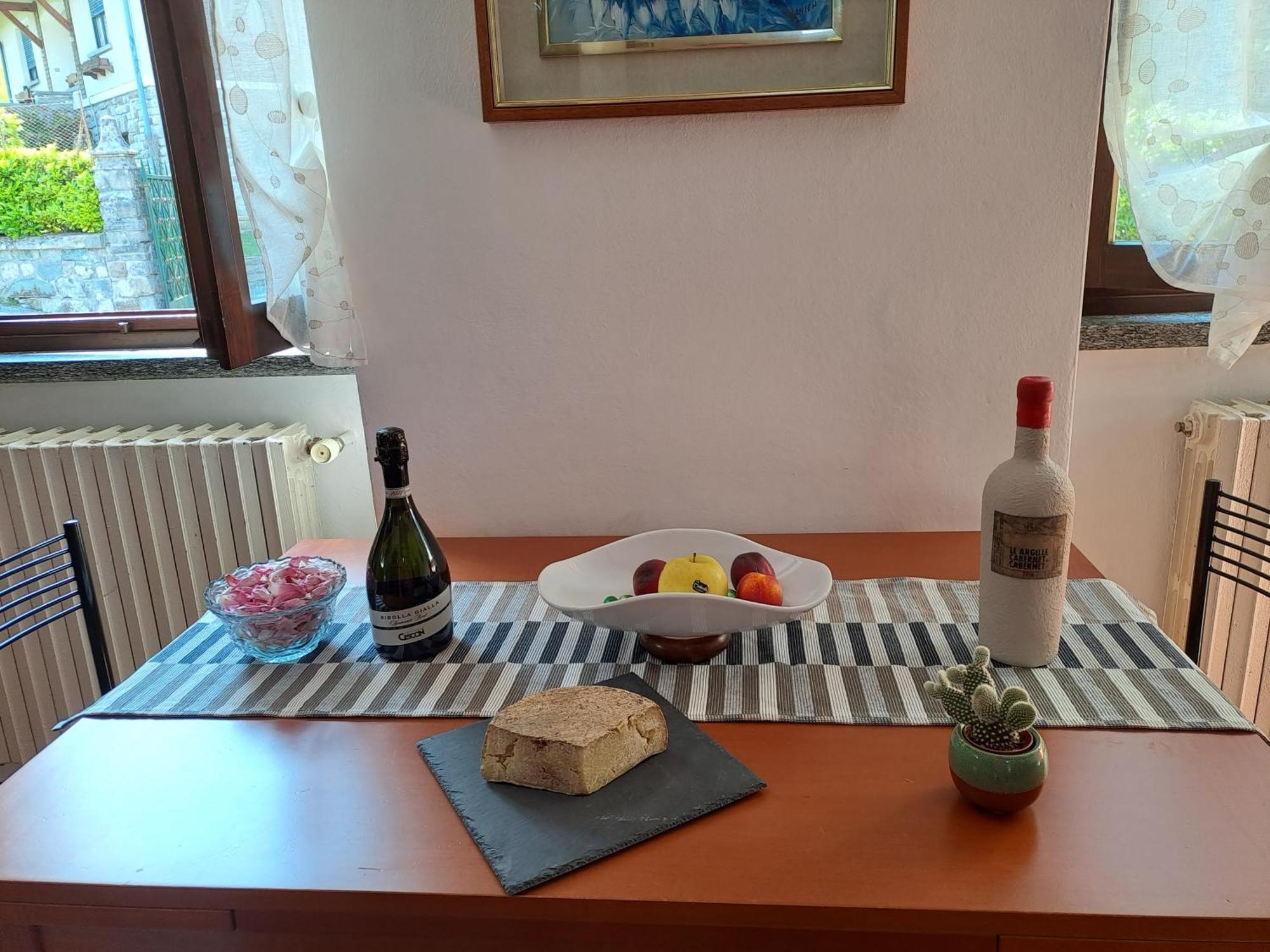 Mansardhouse Zona Bellagio Lejlighed Magreglio Eksteriør billede